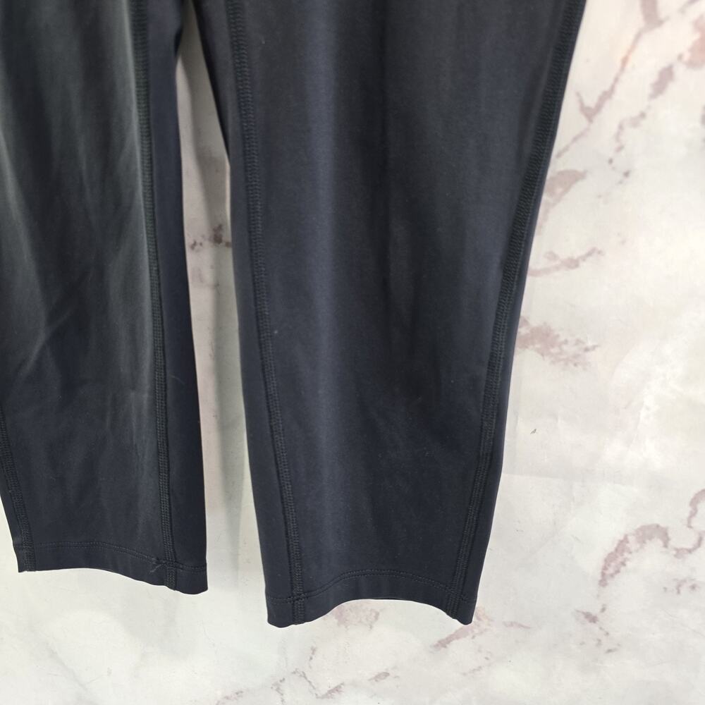 Peloton Leggings Womens Medium Black Mid Rise Crop Capri - Picture 4 of 9